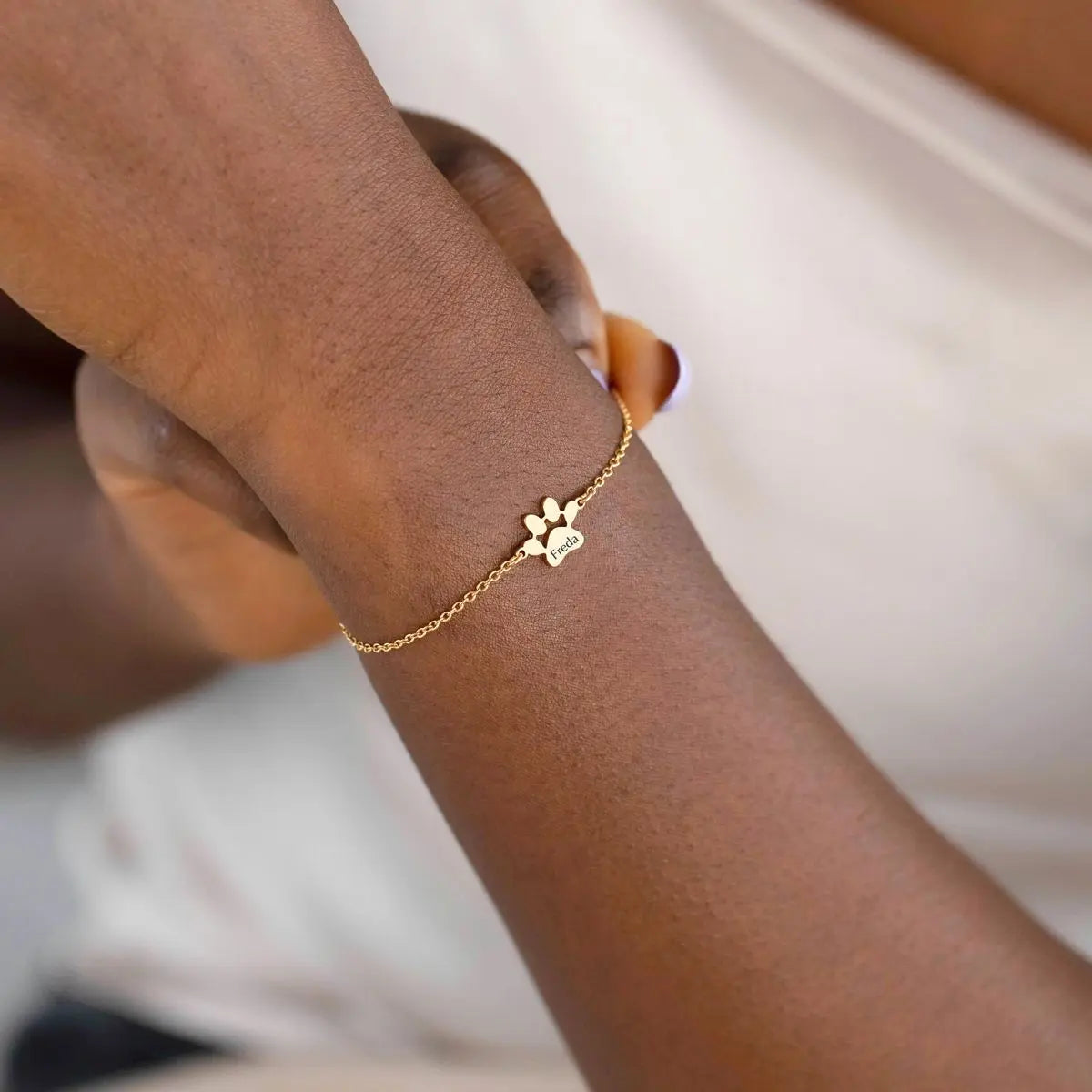 Pulsera personalizada con nombre y huella de mascota