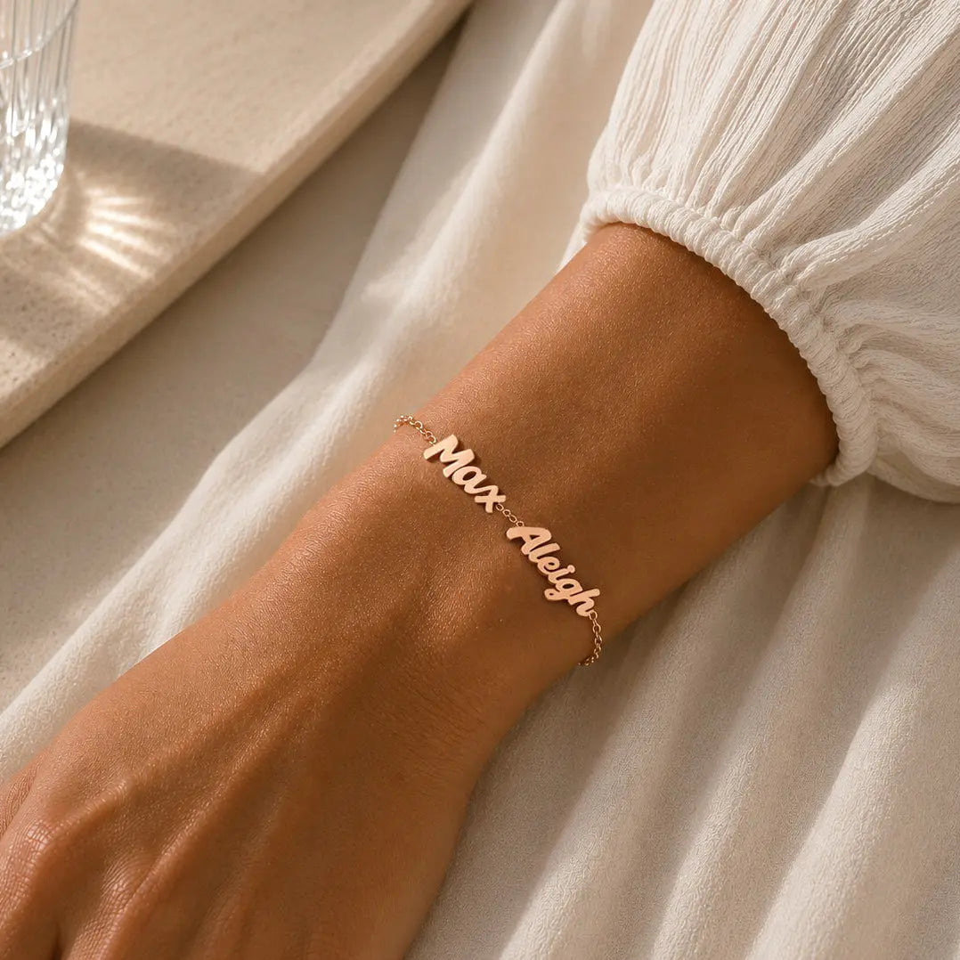 Pulsera personalizada con nombre en letras burbuja