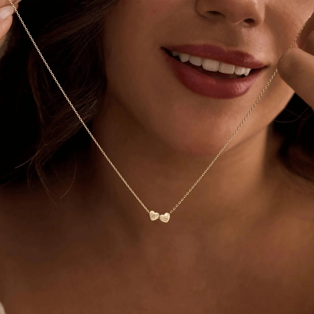 Collar personalizado con inicial en forma de corazón