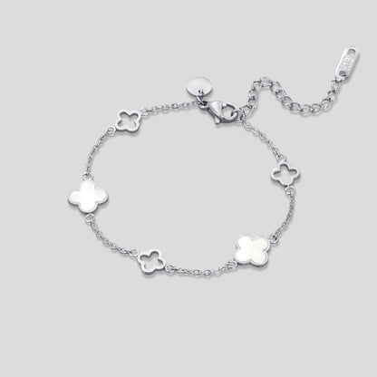 Pulsera Lucia de trébol plateado