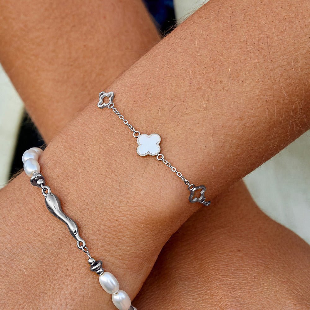 Pulsera Lucia de trébol plateado