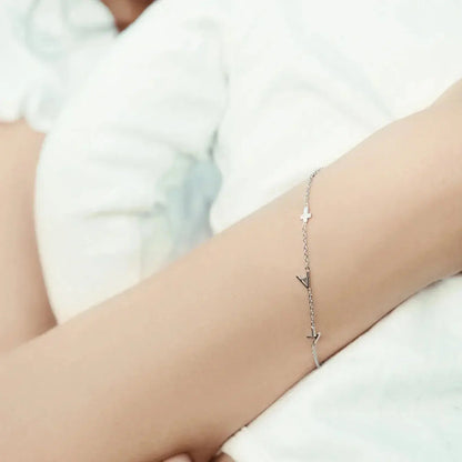 Pulsera personalizada con inicial lateral