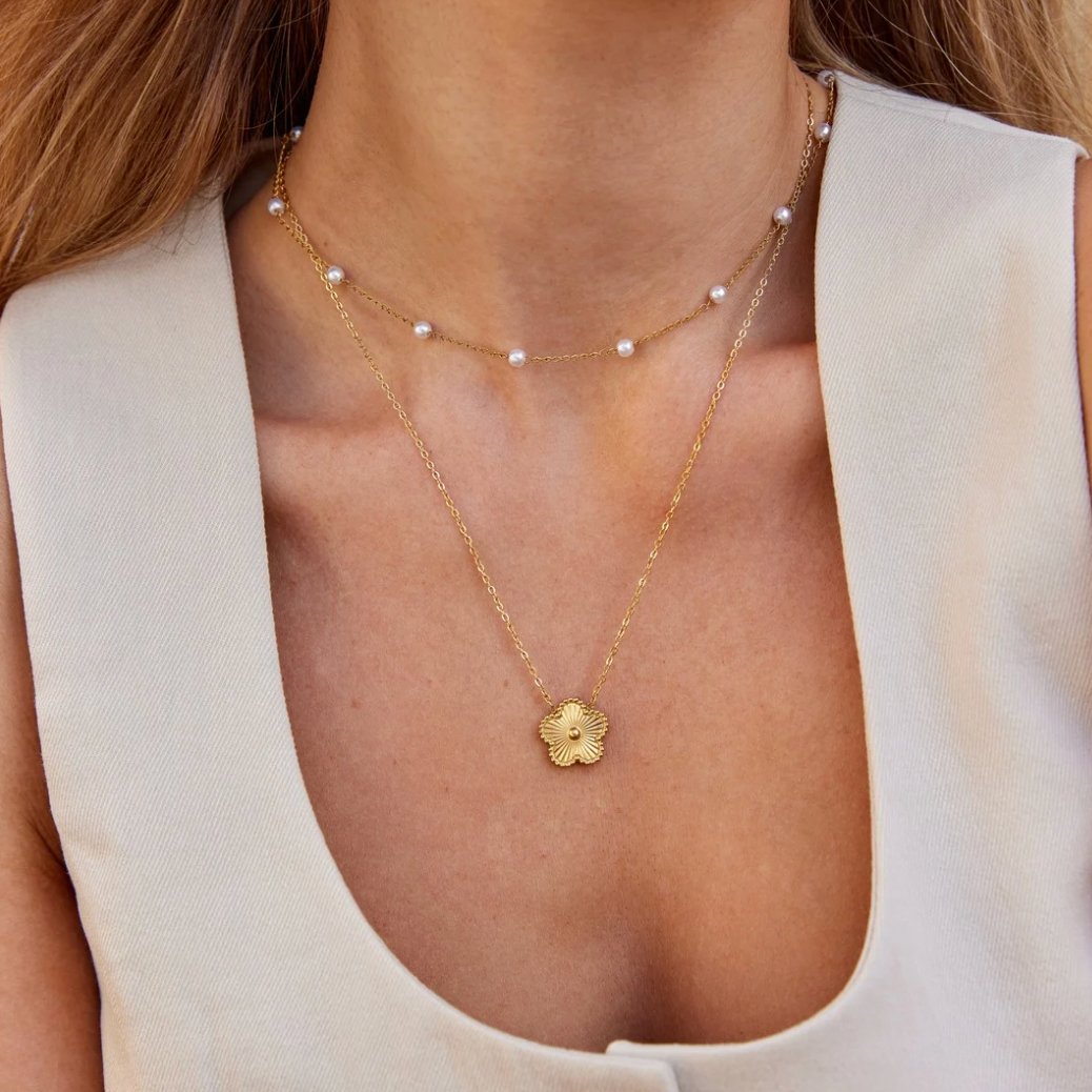Collar Nura de perla de oro de 18 quilates