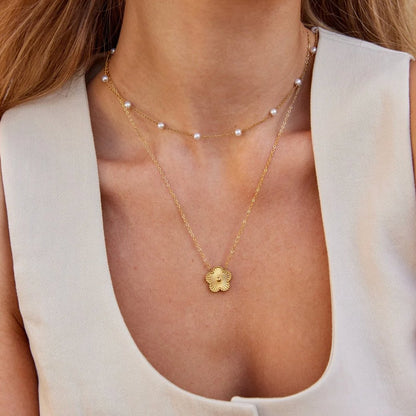 Collar Nura de perla de oro de 18 quilates