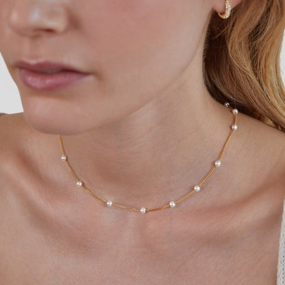 Collar Nura de perla de oro de 18 quilates