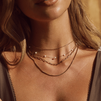 Collar Nura de perla de oro de 18 quilates