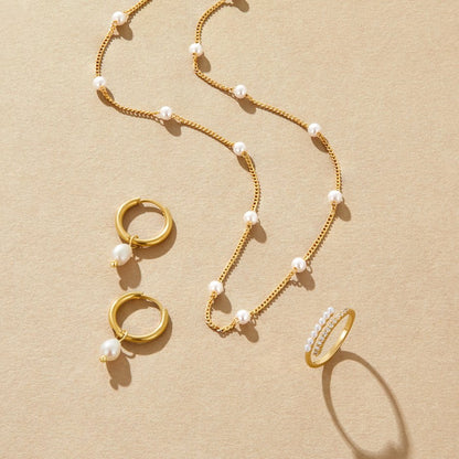 Collar Nura de perla de oro de 18 quilates